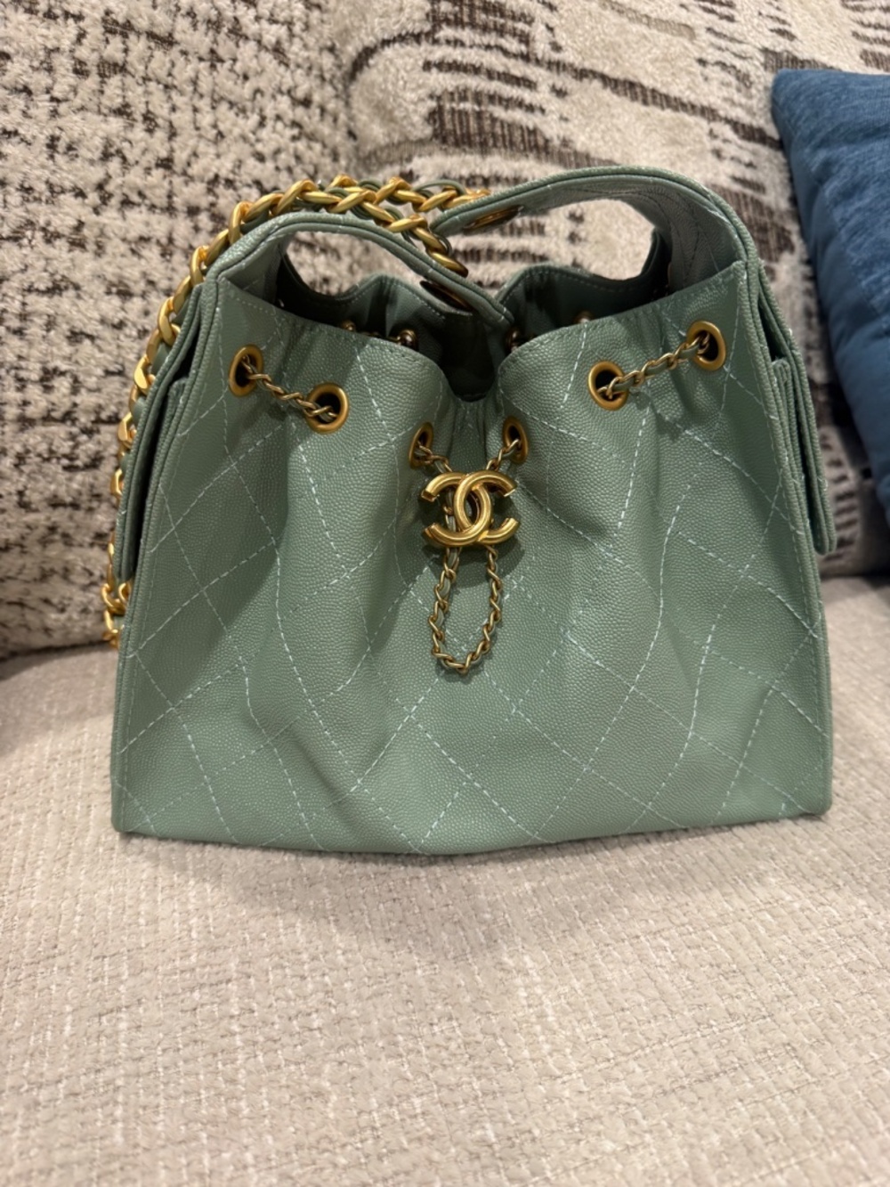 New Fashion Bag. Beautiful color - Picture 2 of 6